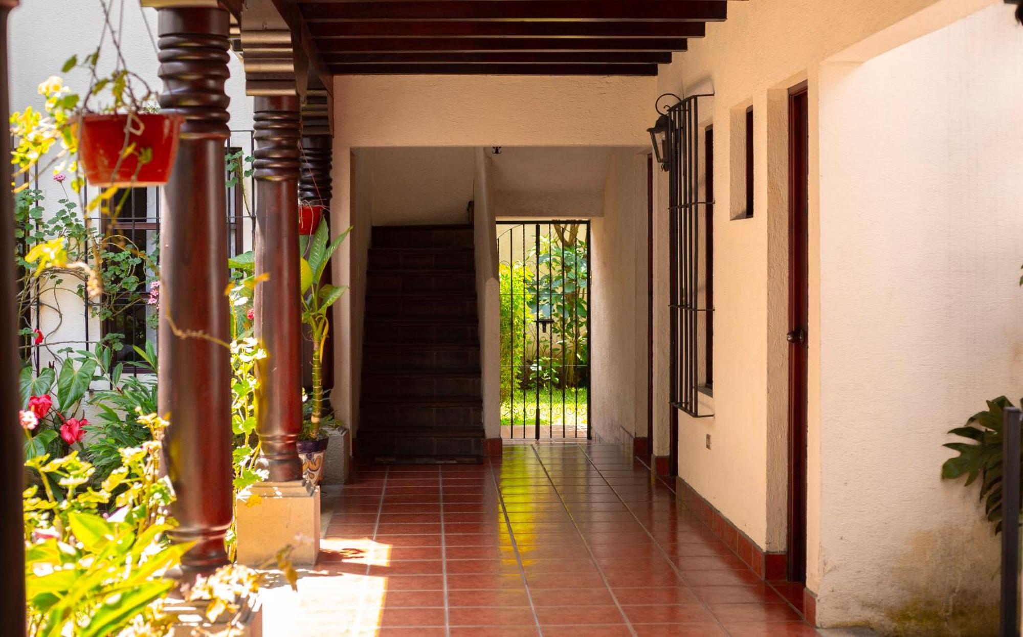 Palacio Del Conquistador San Cristóbal El Bajo Exterior foto